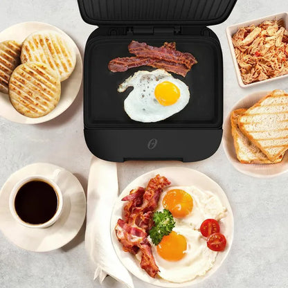 Sandwichera Oster Compacta con Platos Hondos: 750W para Sándwiches de Cierre (CKSTSM400-052)